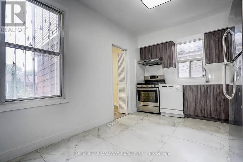 1069 Davenport Road — photo 18 of 40