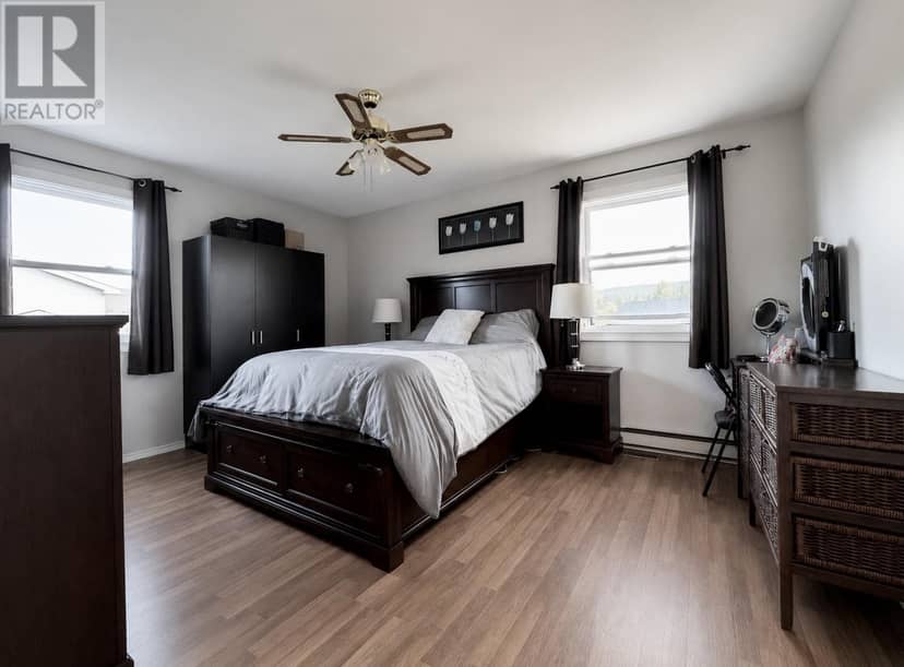 10 Castlewood Drive — photo 17 of 32