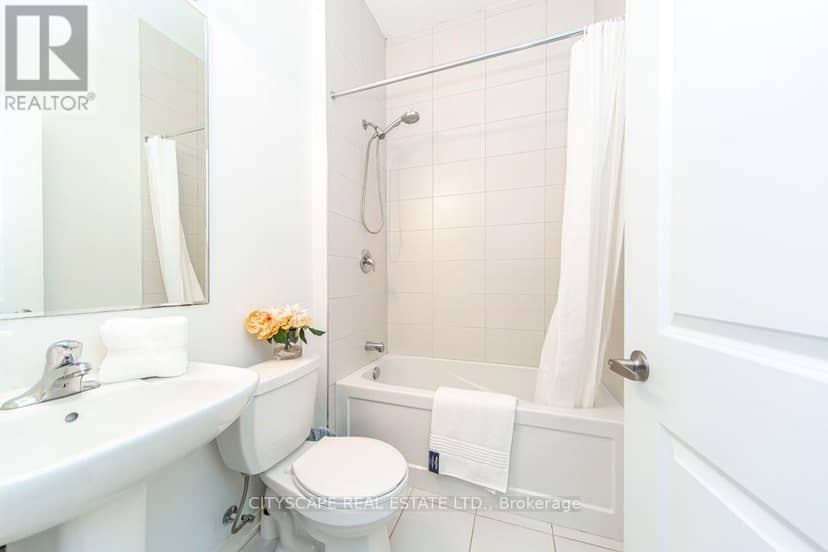 199 Monarch Avenue — photo 10 of 40