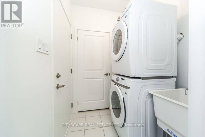 199 Monarch Avenue — photo 13 of 40