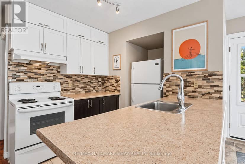 53 - 19 Dawson Drive — photo 7 of 23