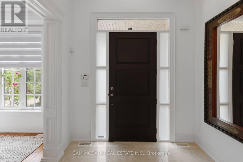 725 Queensway W, Mississauga, photo 3