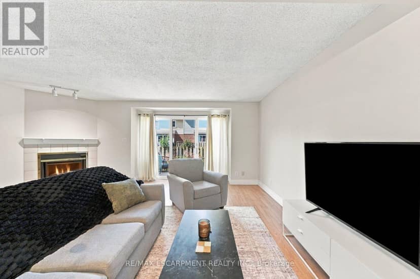 47 - 55 Kerman Avenue — photo 11 of 40