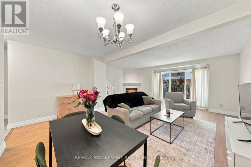 47 - 55 Kerman Avenue — photo 12 of 40