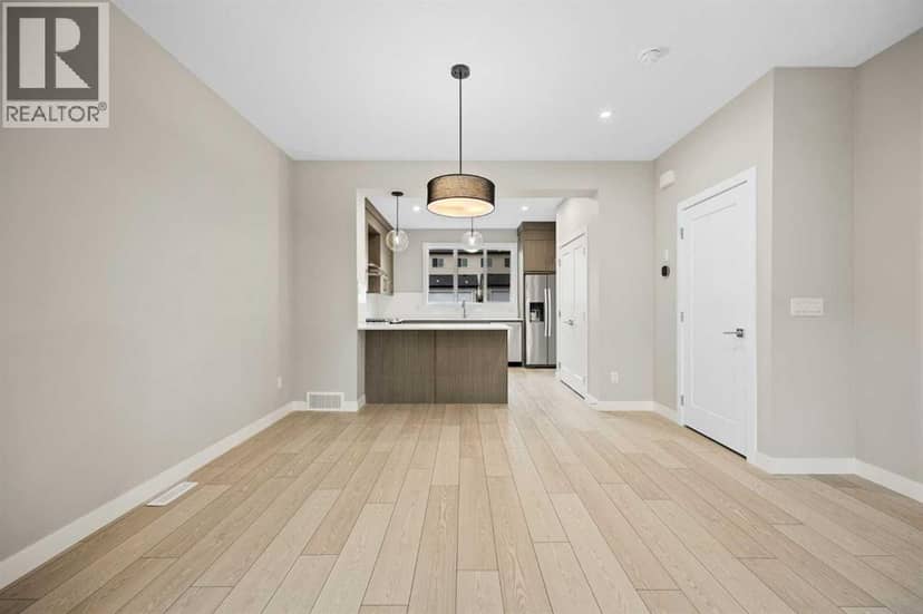 536 Chelsea Gardens — photo 9 of 40