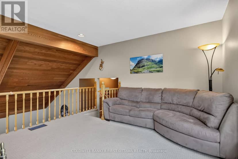 9 Foxrun Lane — photo 29 of 40