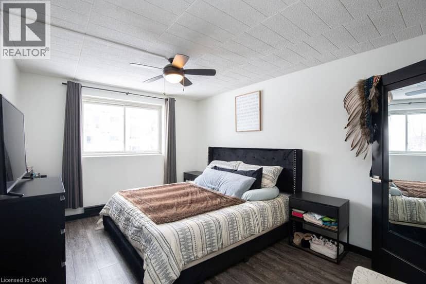 71 VANIER Drive Unit# 110 — photo 16 of 37