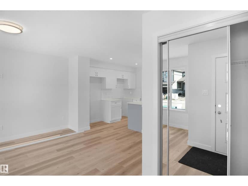 20839 16 AV NW, Edmonton, photo 2
