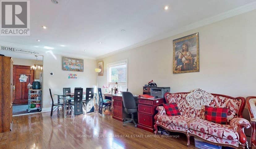 94 Ypres Road, Toronto, photo 3