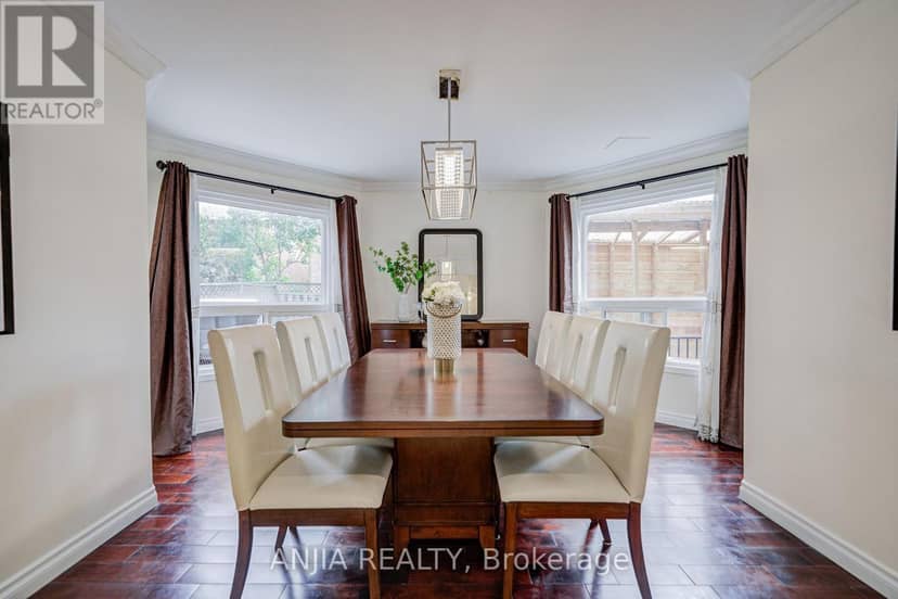 39 Millcroft Way — photo 12 of 40