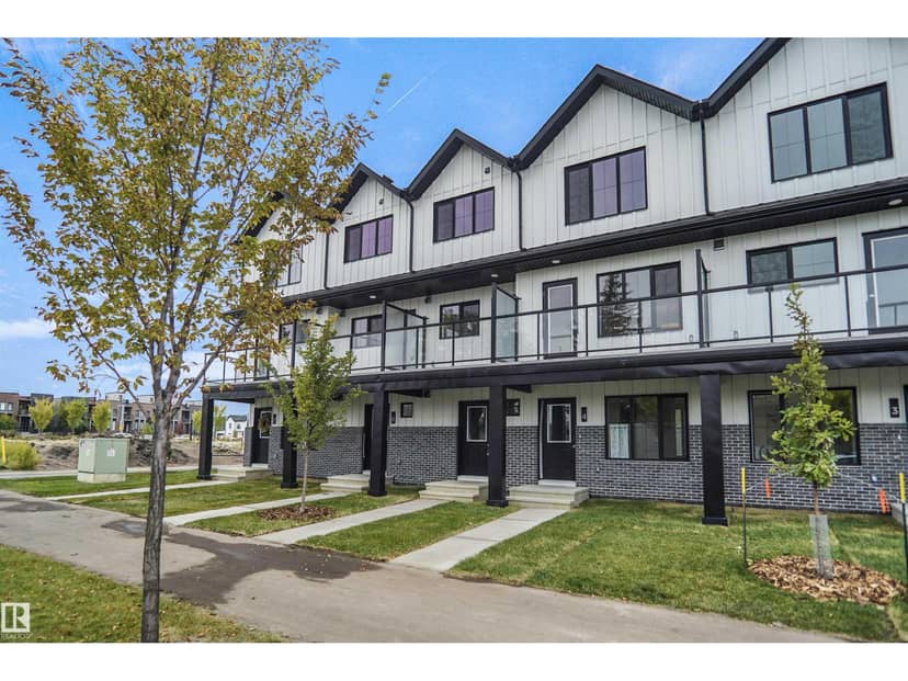 #5 29 Airport RD NW, Edmonton, photo 2
