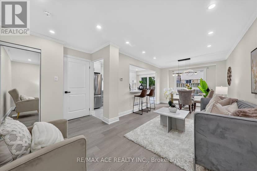 101 Greenfield Crescent — photo 11 of 35
