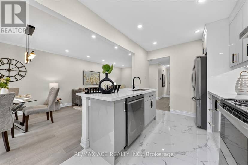 101 Greenfield Crescent — photo 17 of 35