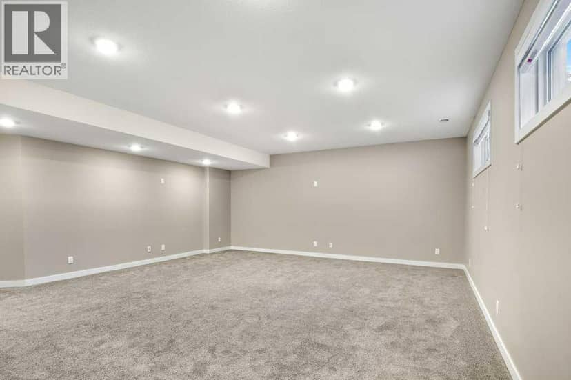 26 Tagish Avenue — photo 28 of 40