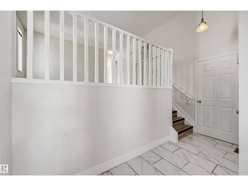 11615 8 AV NW, Edmonton, photo 3