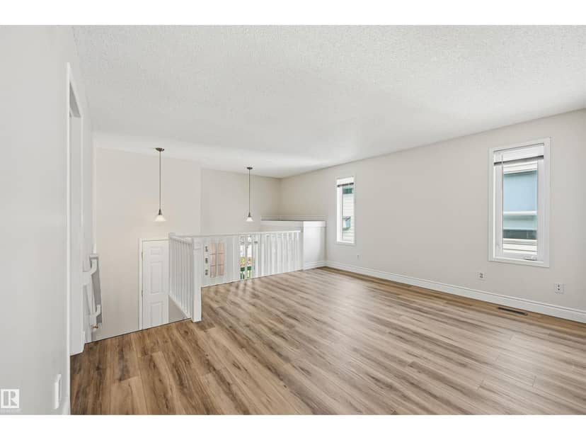 11615 8 AV NW, Edmonton, photo 5