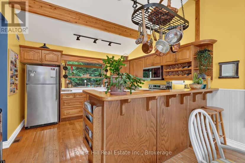 4475 Kawagama Lake Road — photo 21 of 40