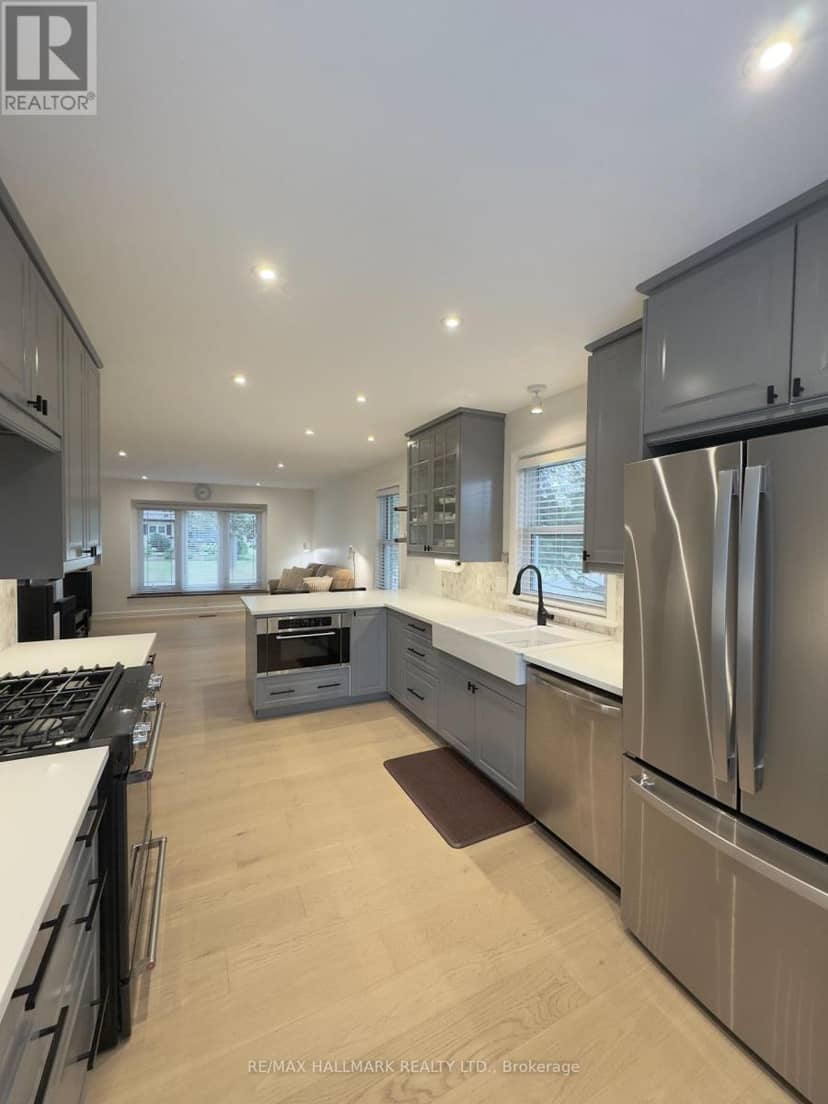 121 West 23rd Street, Hamilton, photo 7