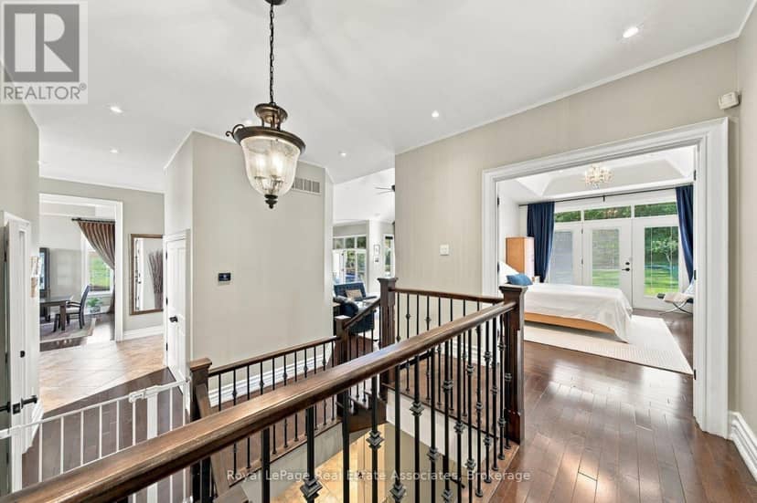 82 Margaret Avenue — photo 24 of 40