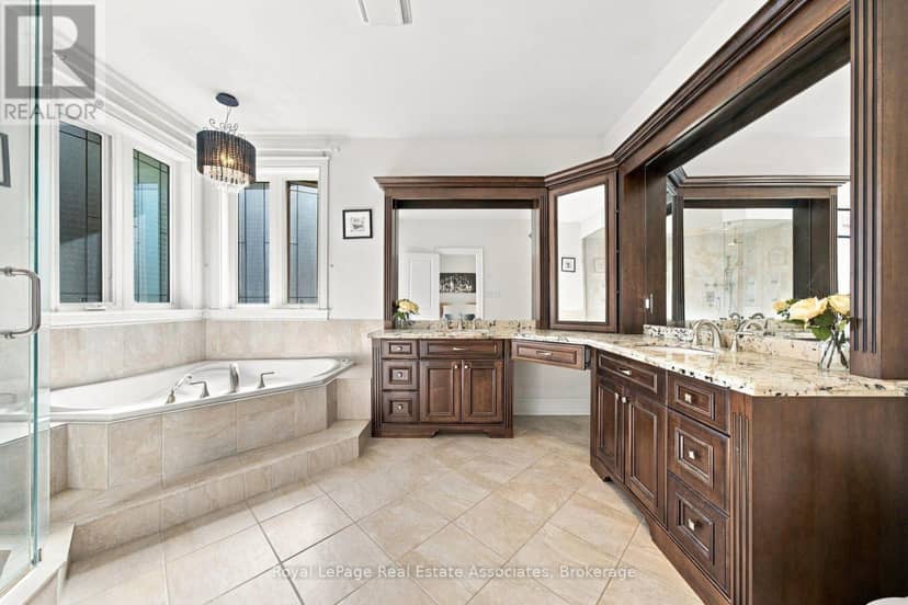 82 Margaret Avenue — photo 27 of 40