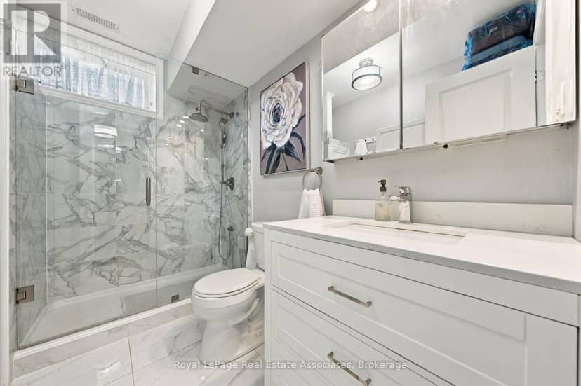 82 Margaret Avenue — photo 40 of 40
