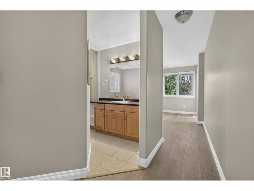 15216 49 ST NW — photo 20 of 40