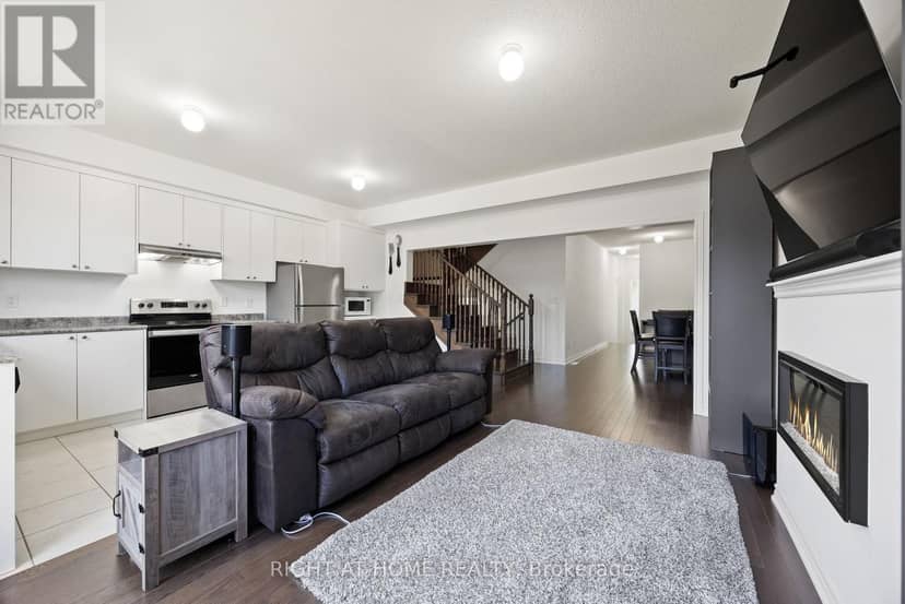 51 Peter Hogg Court — photo 9 of 24