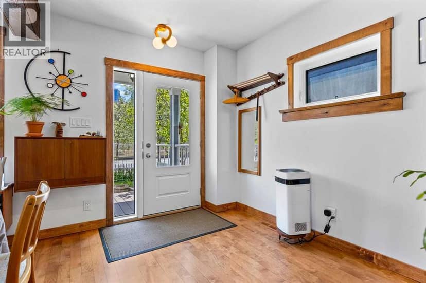 726 Memorial Drive NW, Calgary, photo 4