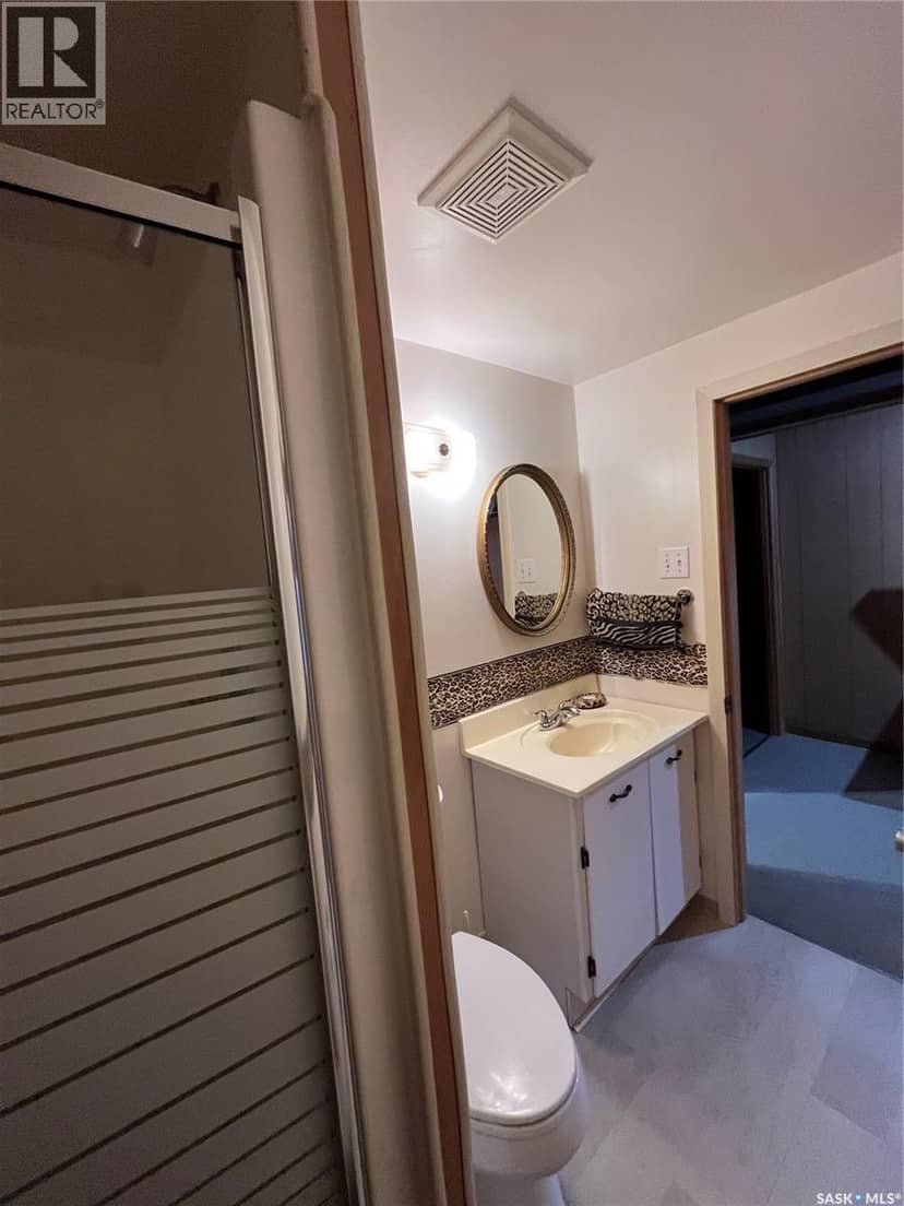 1123 Asquith DRIVE — photo 27 of 40