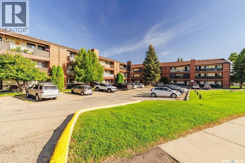 212 3302 33rd STREET W, Saskatoon, photo 2