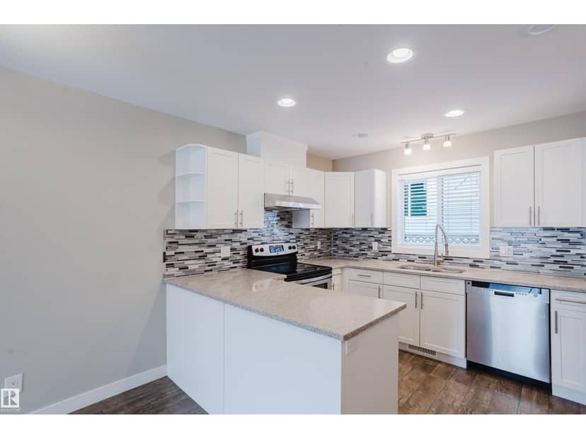 12504-12510 119 AV NW — photo 10 of 36