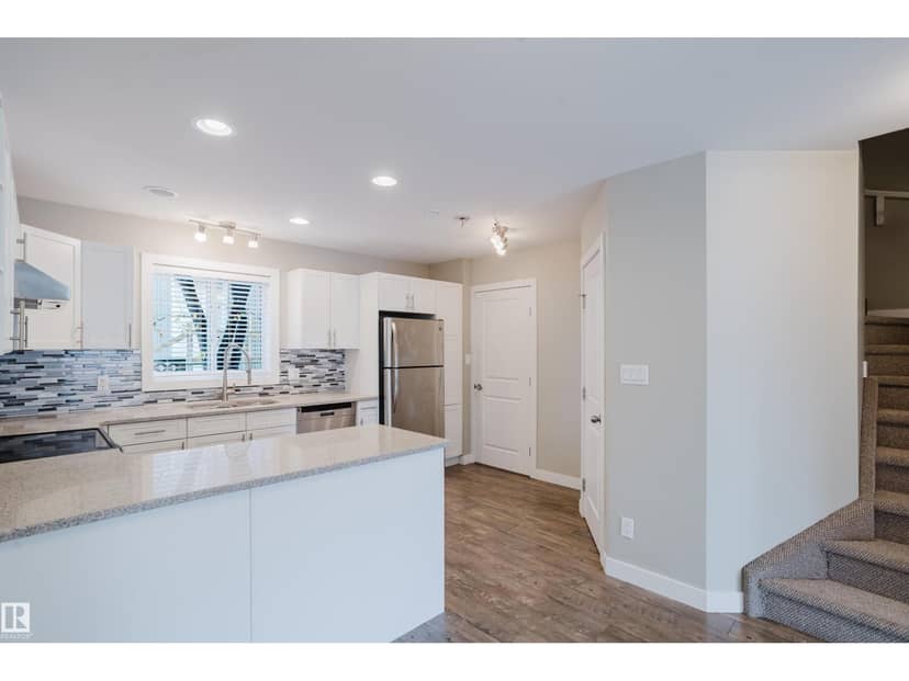 12504-12510 119 AV NW — photo 11 of 36