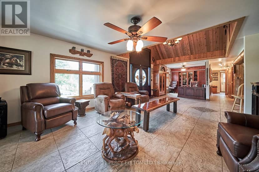 2733 Taunton Road — photo 13 of 40