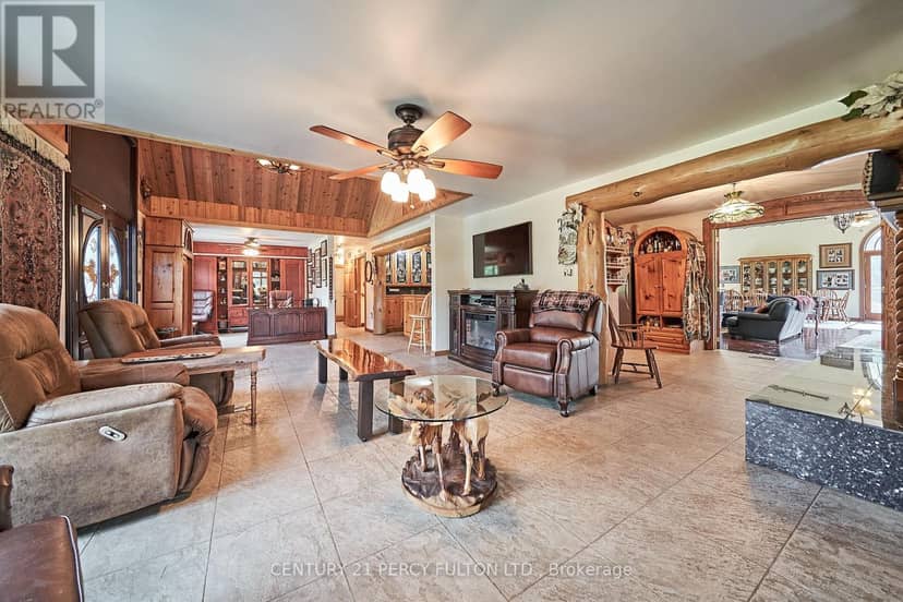 2733 Taunton Road — photo 15 of 40