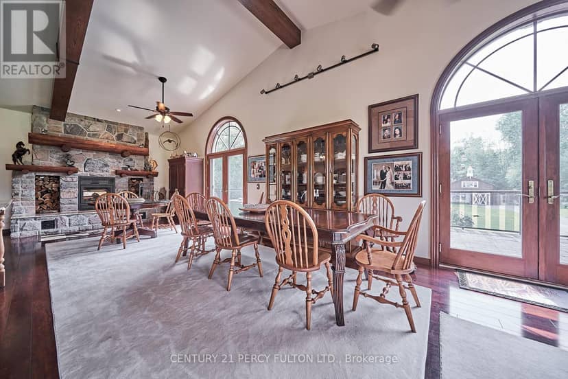 2733 Taunton Road — photo 17 of 40