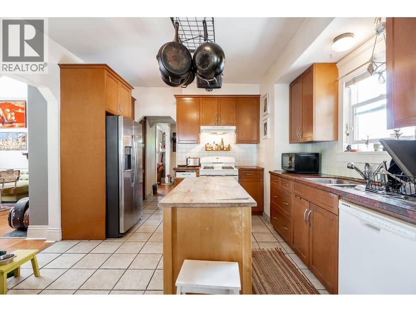 1329 E 12TH AVENUE, Vancouver, photo 4