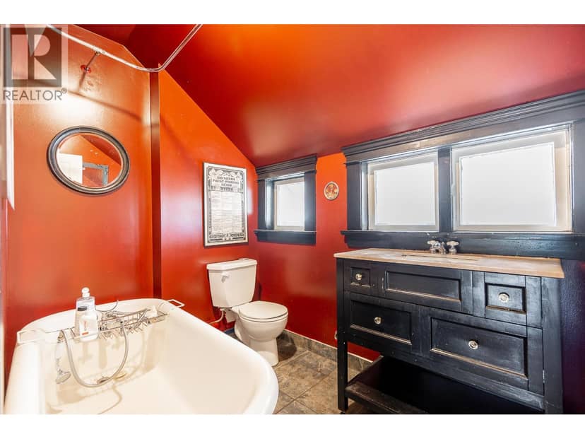 1329 E 12TH AVENUE, Vancouver, photo 5