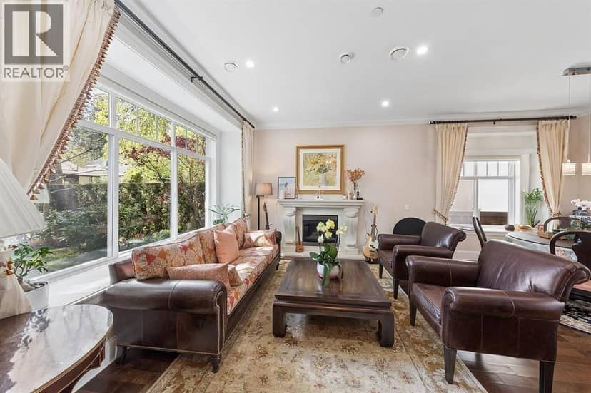 2911 W 35TH AVENUE, Vancouver