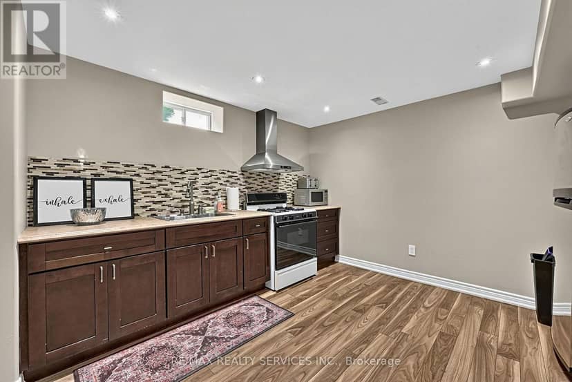 50 North Riverdale Drive — photo 26 of 40