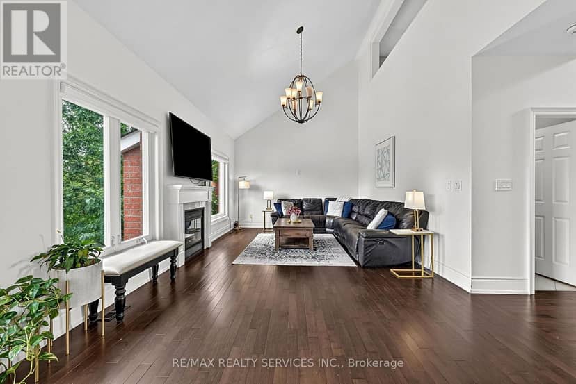 50 North Riverdale Drive, Caledon, photo 7