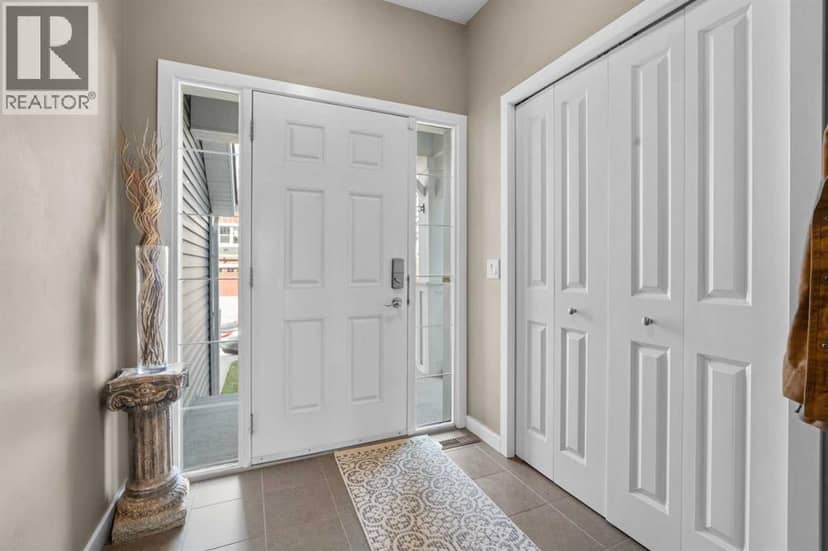 534 River Heights Crescent, Cochrane, photo 3