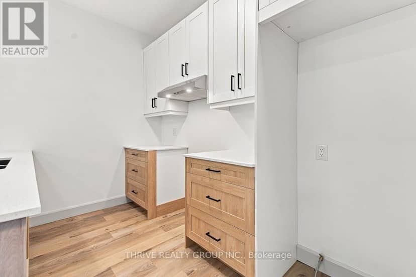 9 - 279 Hill Street — photo 12 of 40