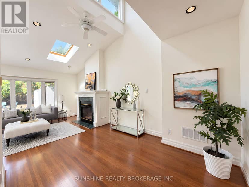 48 Bellbury Crescent — photo 14 of 40