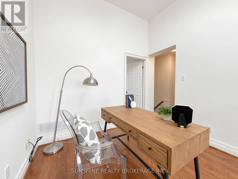 48 Bellbury Crescent — photo 24 of 40