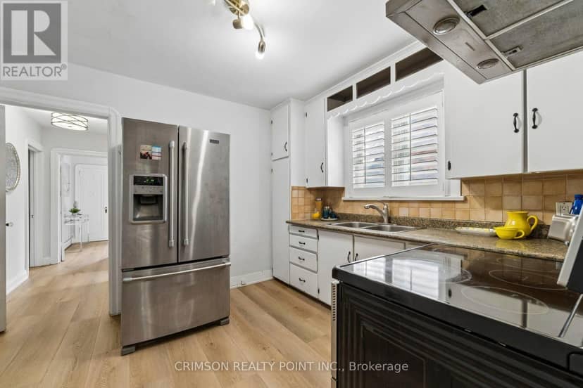 503 Athol Street E — photo 15 of 40