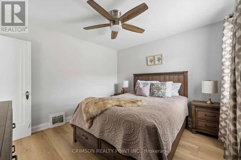 503 Athol Street E — photo 20 of 40