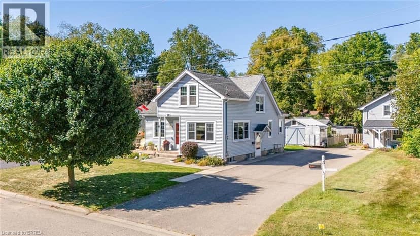 15 LYNDSAY Street, Brantford, photo 2
