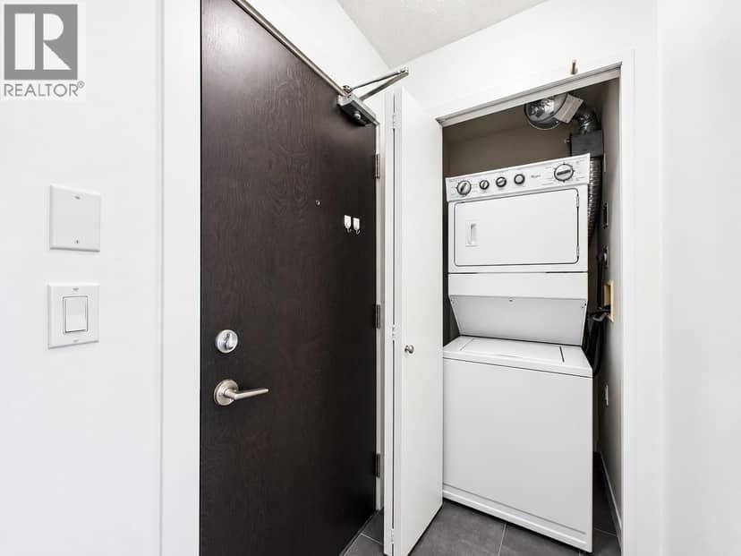 2805 2133 DOUGLAS ROAD, Burnaby, photo 4