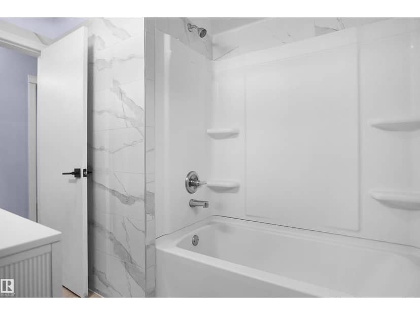 7501 95 AV NW — photo 30 of 40