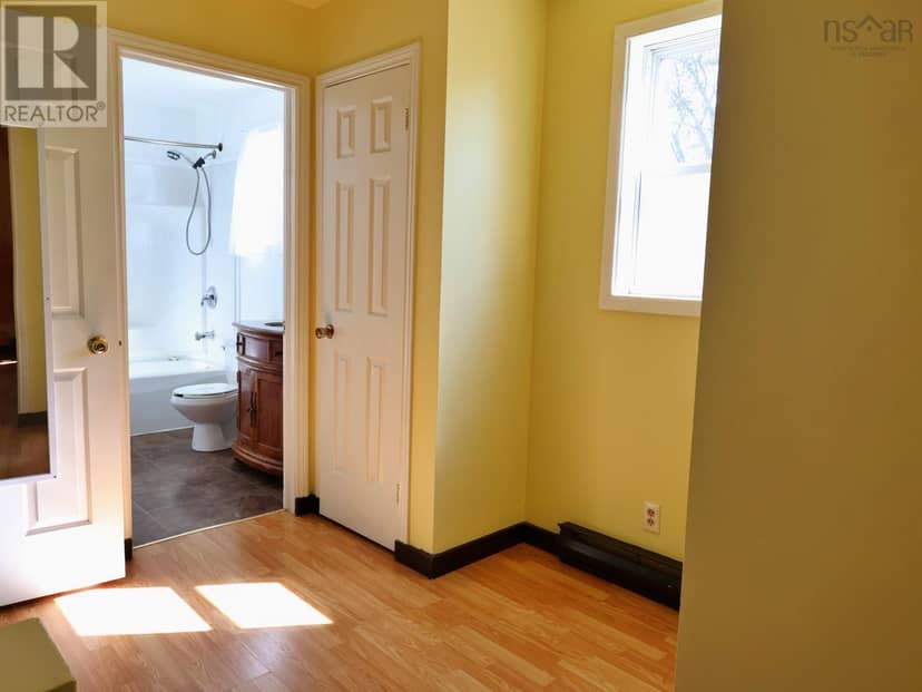 47A Court Street — photo 13 of 30